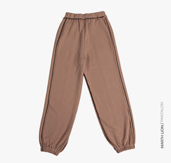 Pantalón marrón suave al tacto