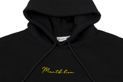Sudadera negra con detalle amarillo