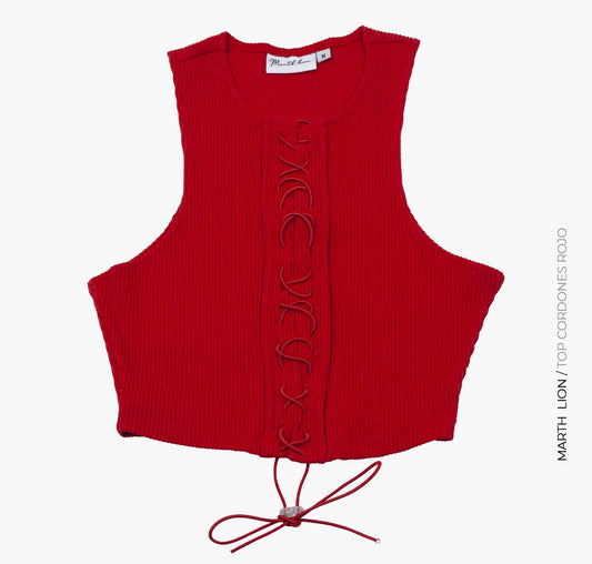Top rojo con cordones